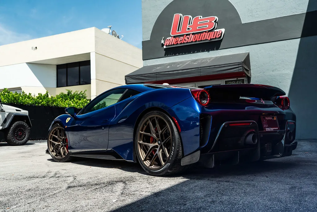 HRE Performance R101 Lightweight on Ferrari 488