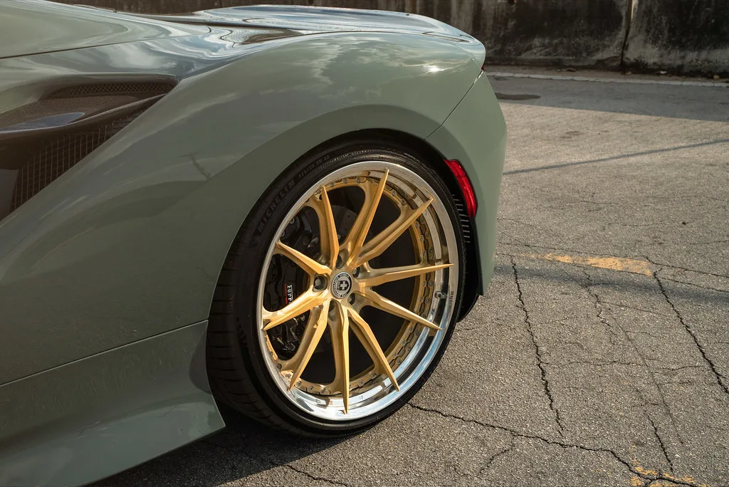 HRE Performance S104SC on Ferrari F8 F142MFL, photo 2