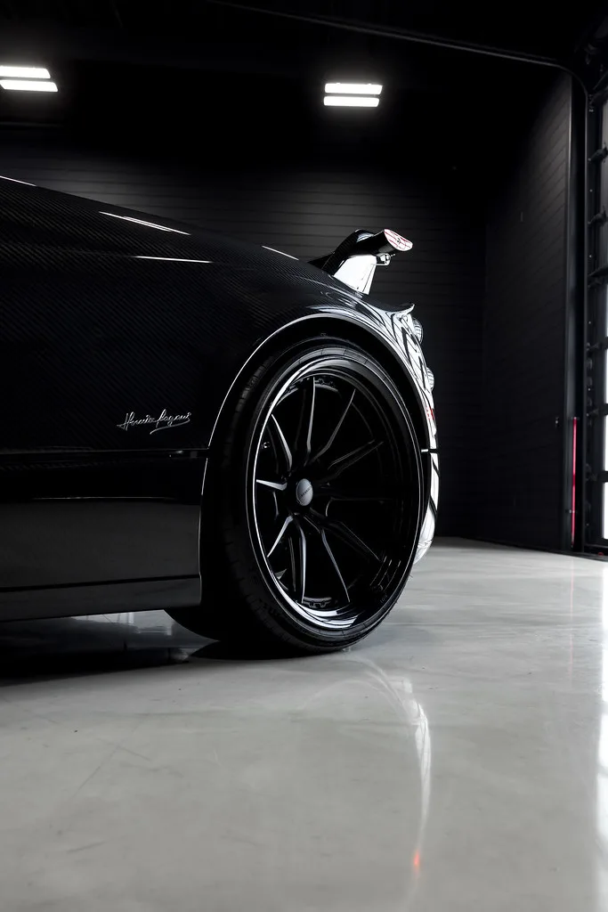 HRE Performance S104SC on Pagani Huayra, photo 5