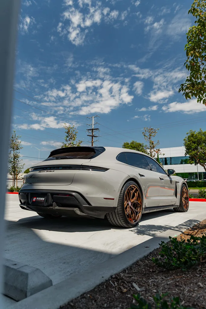 HRE Performance S111SC on Porsche Taycan J1.1