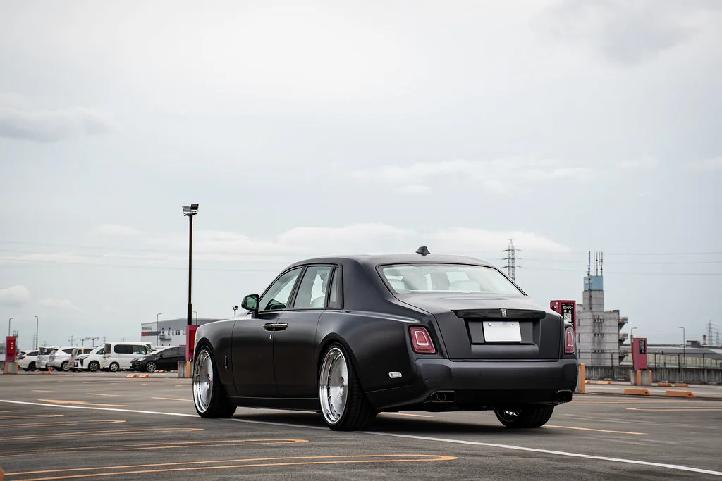 HRE Performance Vintage 935 on Rolls-Royce Phantom VIII.1, photo 2