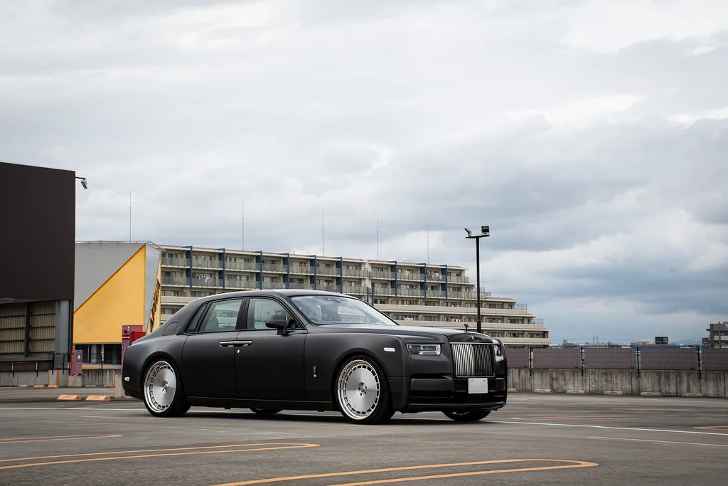 HRE Performance Vintage 935 on Rolls-Royce Phantom VIII.1, photo 4