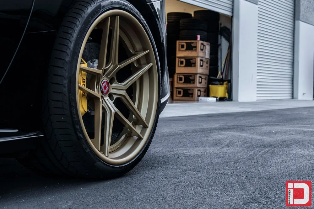 Klassen iD CS05T on Ferrari F12 F152, photo 4