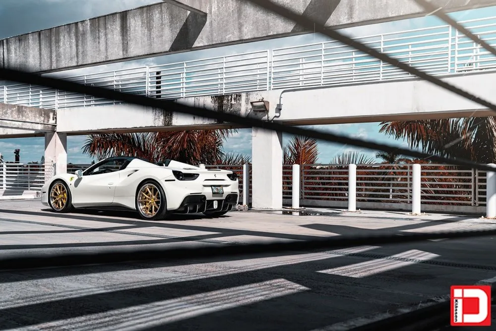 Klassen iD CS06S on Ferrari 488, photo 7