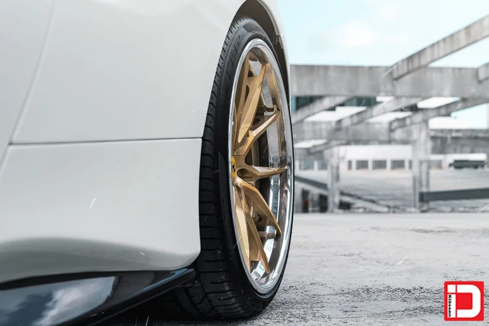 Klassen iD CS06S on Ferrari 488, photo 12