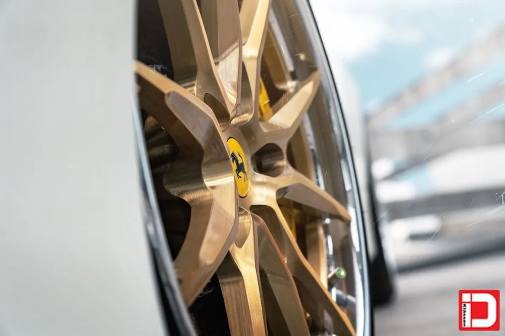 Klassen iD CS06S on Ferrari 488, photo 11