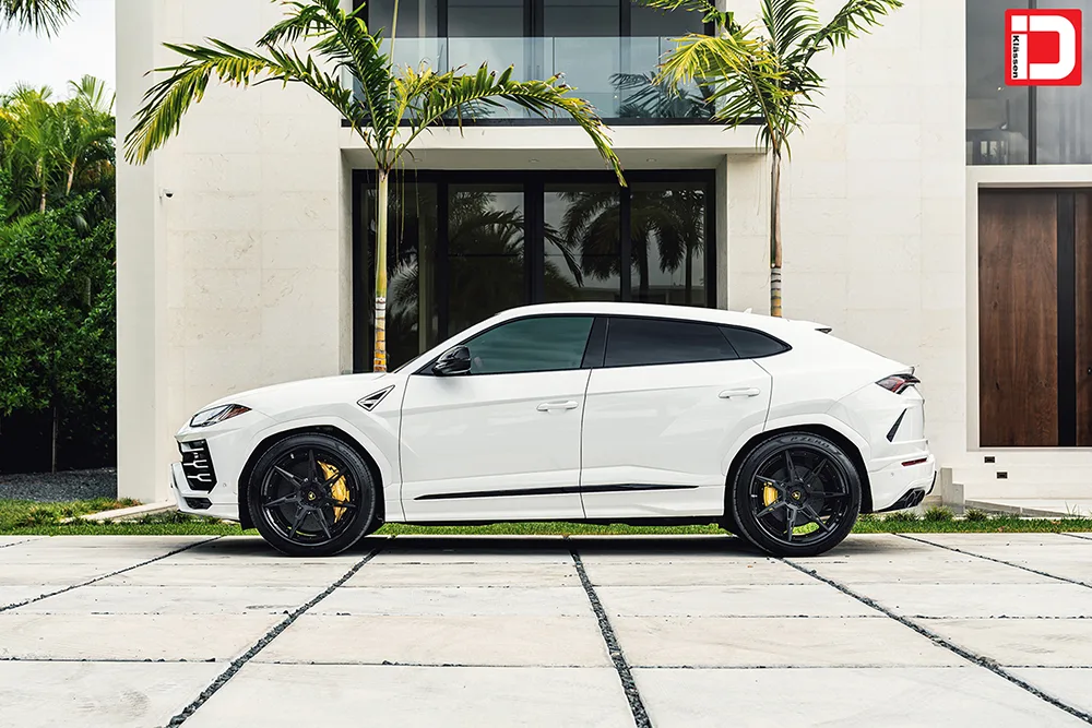 Klassen iD CS09R on Lamborghini Urus (2018), photo 8