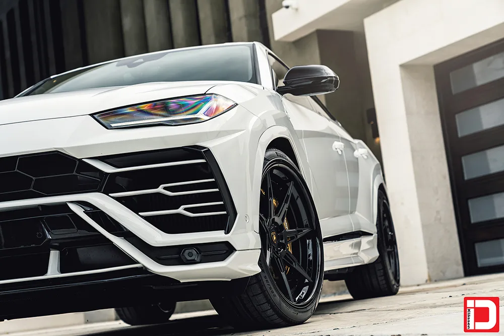 Klassen iD CS09R on Lamborghini Urus (2018), photo 6