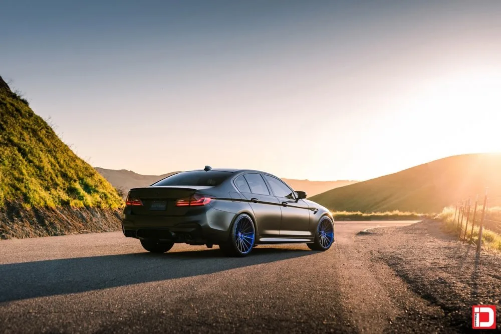 Klassen iD CS35S on BMW M5 F90.1, photo 3