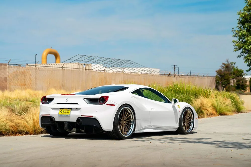Klassen iD CS35S on Ferrari 488, photo 5
