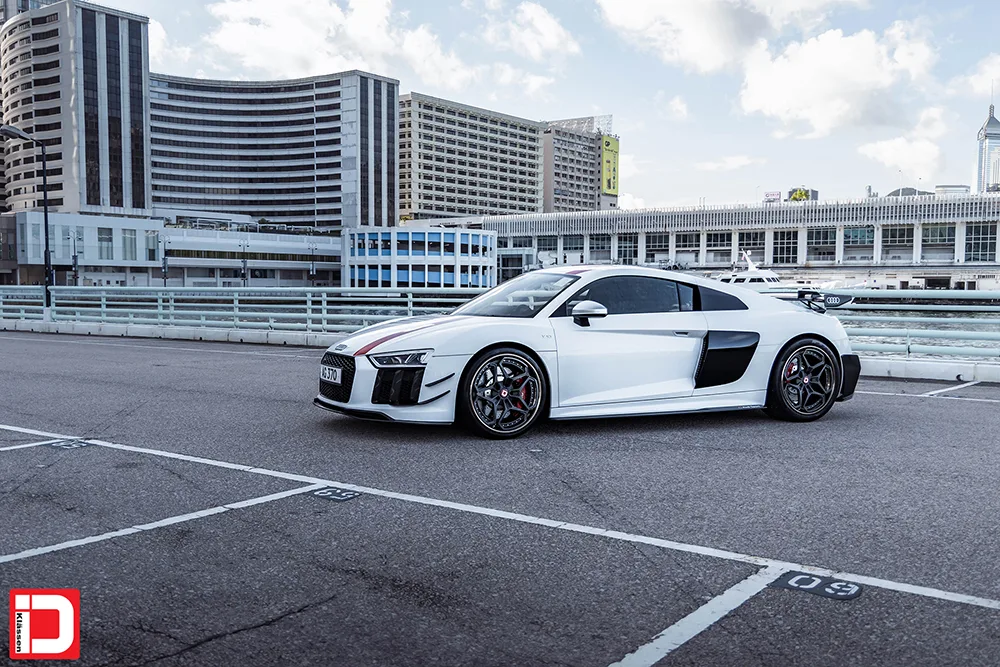 Klassen iD CS55T on Audi R8 Type 4S.1, photo 3