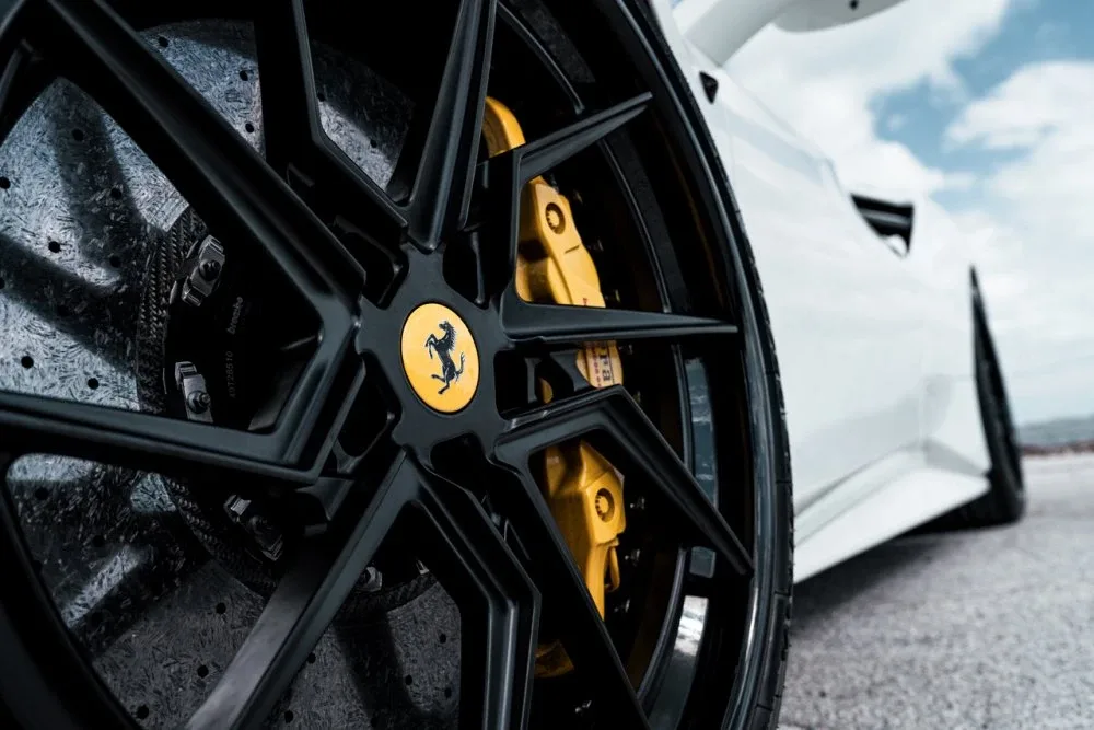 Klassen iD CS56S on Ferrari 488, photo 4