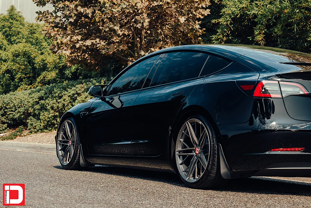 Klassen iD F53R on Tesla Model 3 Original (2017-2023), photo 4