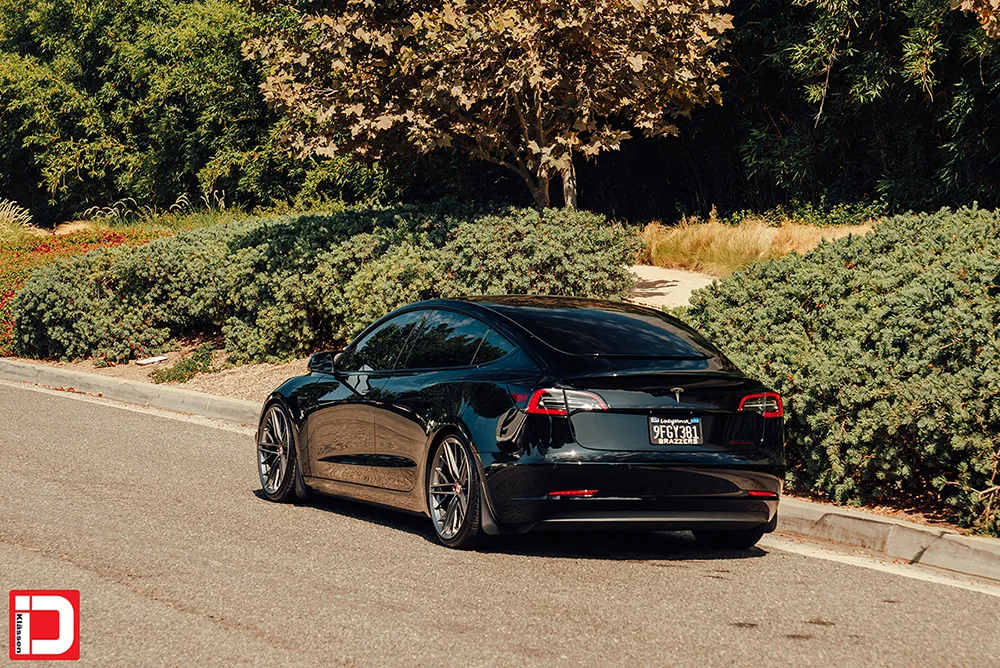 Klassen iD F53R on Tesla Model 3 Original (2017-2023), photo 7
