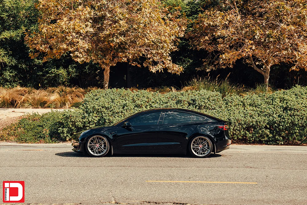 Klassen iD F53R on Tesla Model 3 Original (2017-2023), photo 9