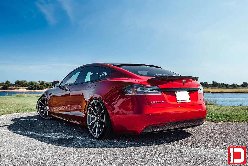 Klassen iD M07R on Tesla Model S Original (2012-2016), photo 5