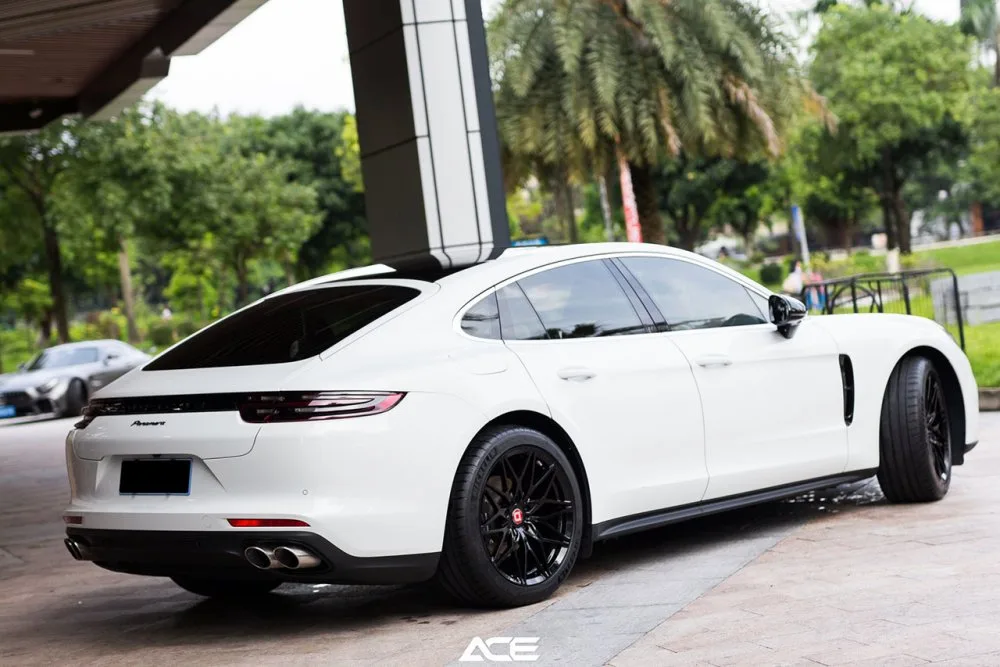 Klassen iD M54R on Porsche Panamera 971.1, photo 3