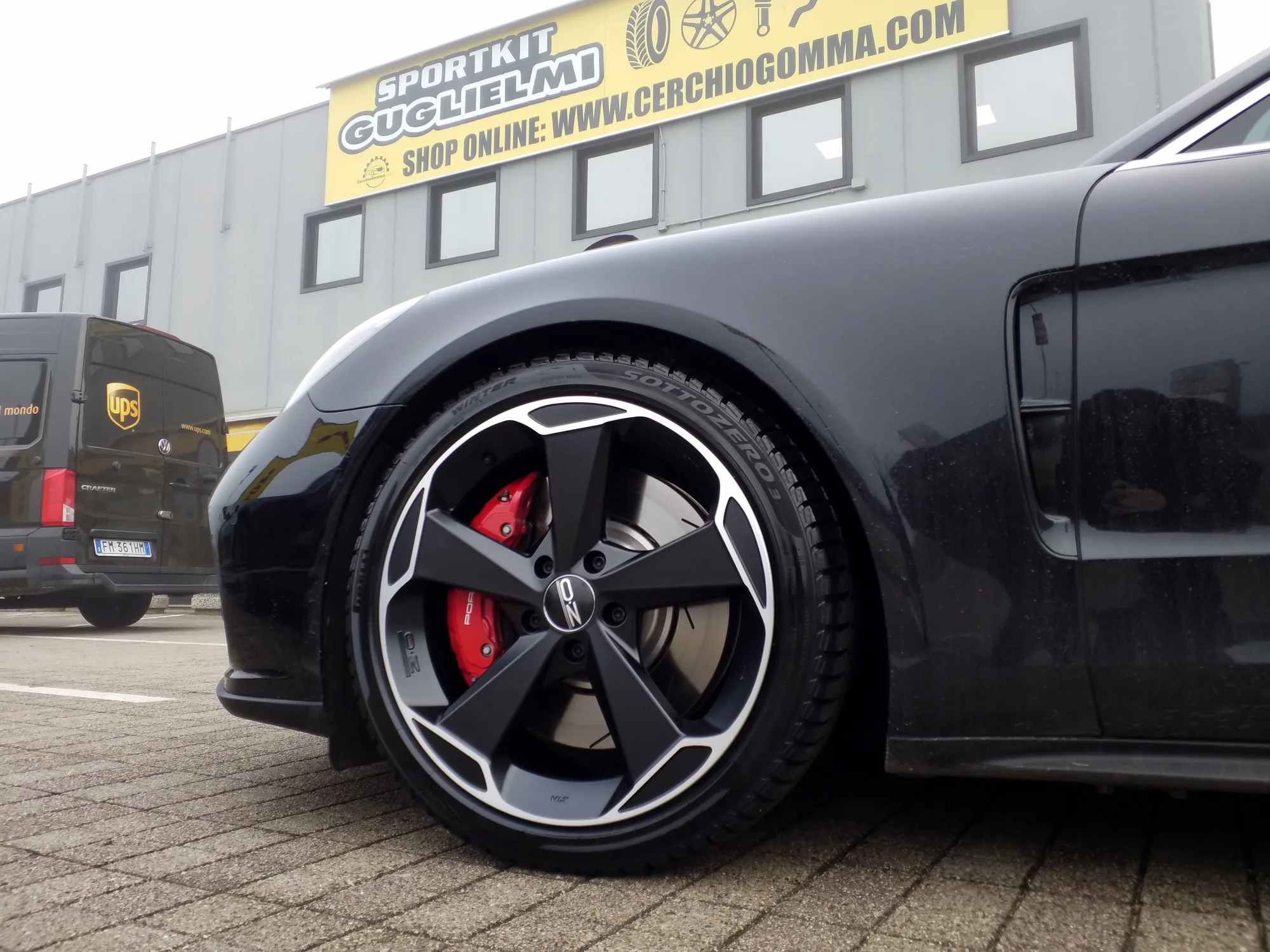 OZ Racing Aspen HLT on Porsche Panamera 971.1, photo 3