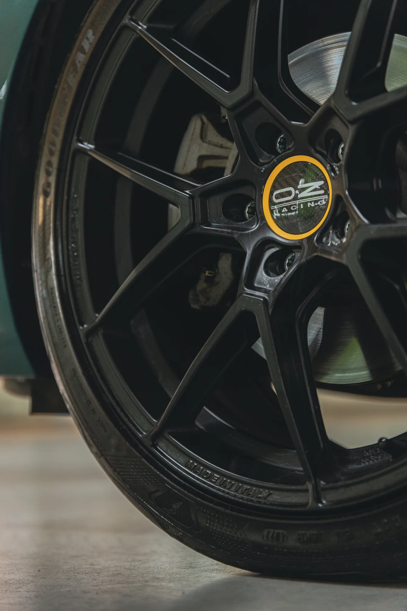 OZ Racing Estrema GT HLT on Peugeot 308 3rd gen (P51), photo 6