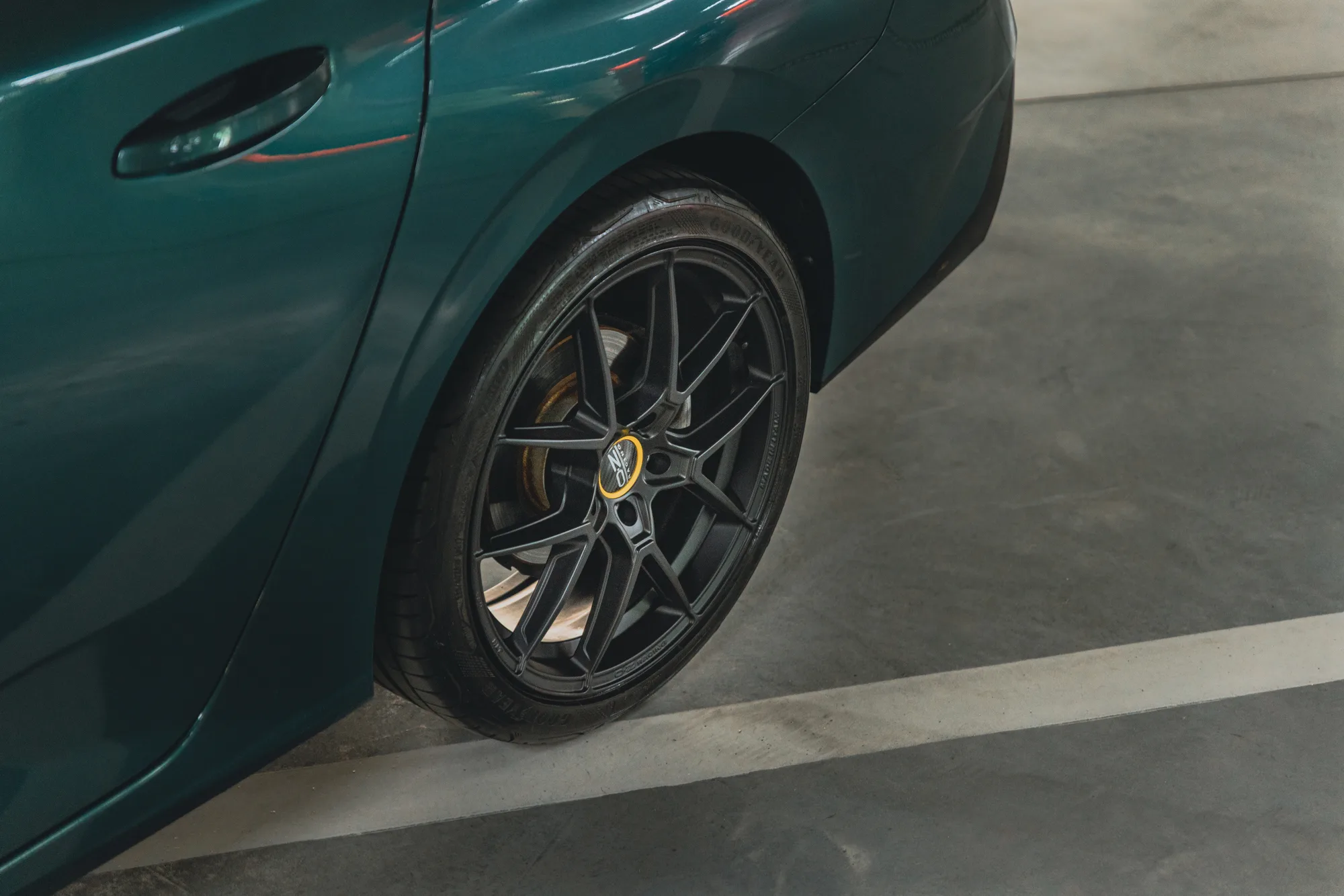 OZ Racing Estrema GT HLT on Peugeot 308 3rd gen (P51)