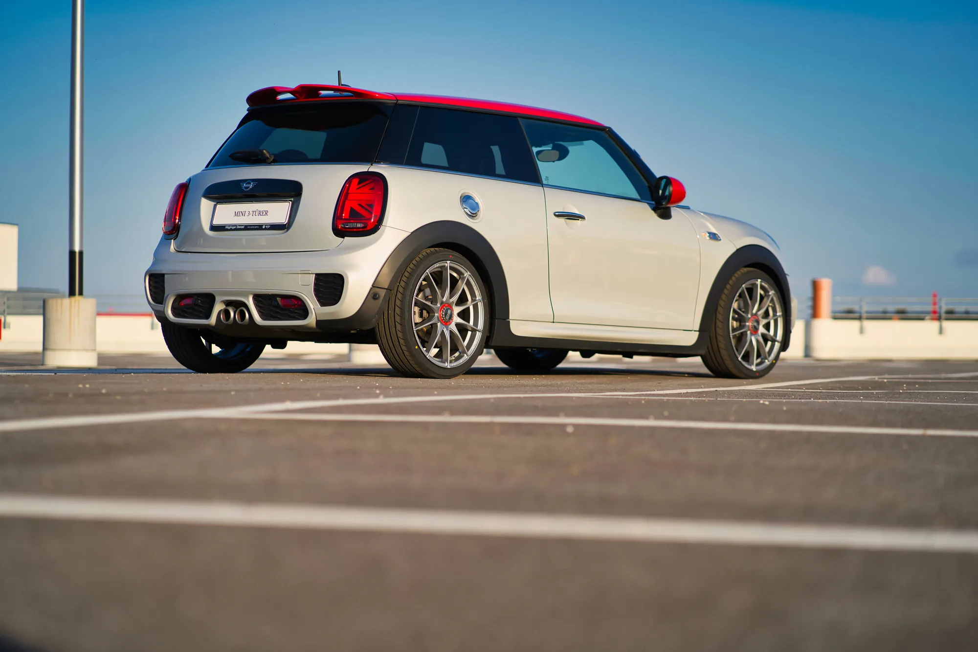 OZ Racing Formula HLT 5H on Mini Cooper F56 (2014-2023)