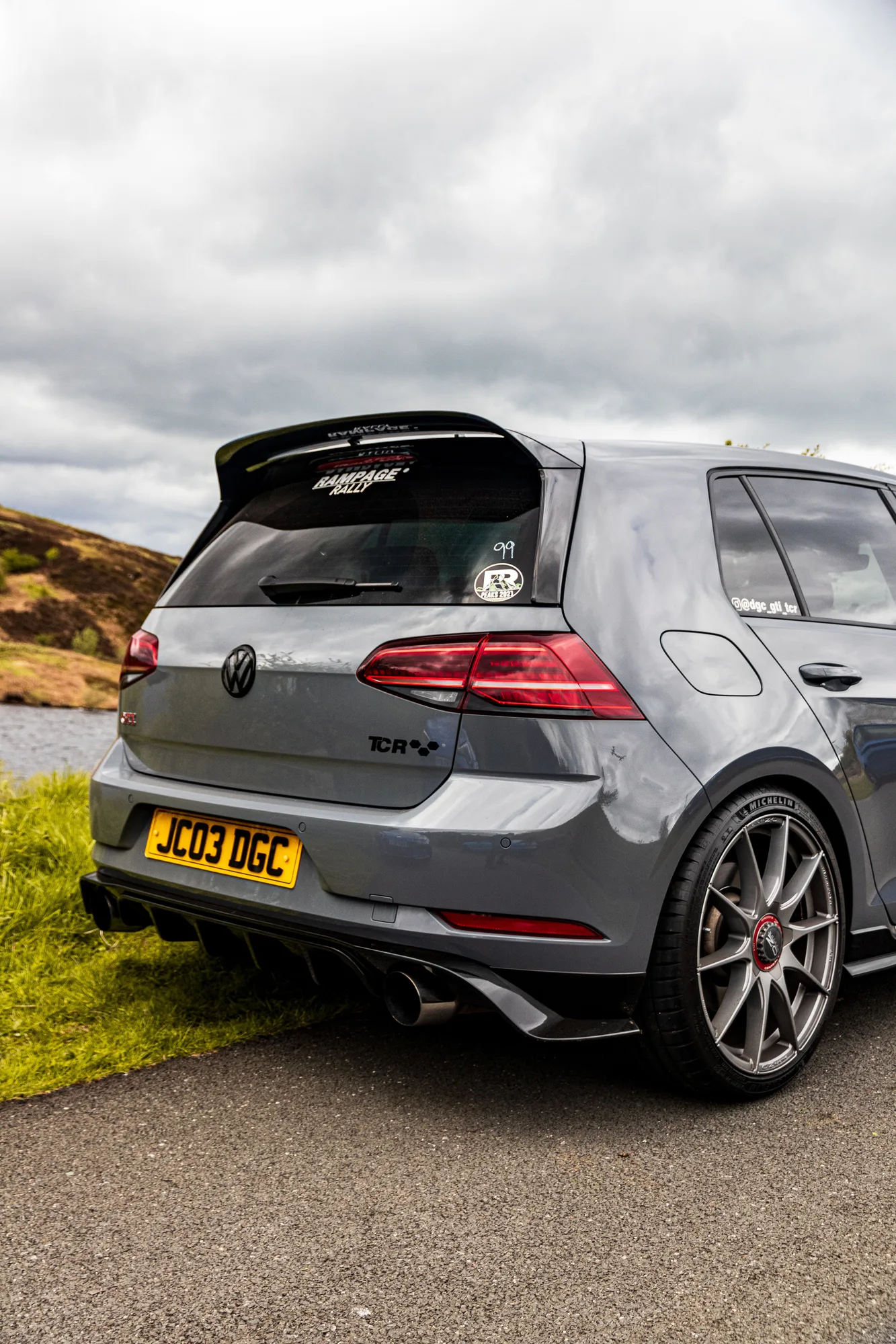 OZ Racing Formula HLT 5H on Volkswagen Golf Mk4 (Typ 1J), photo 8