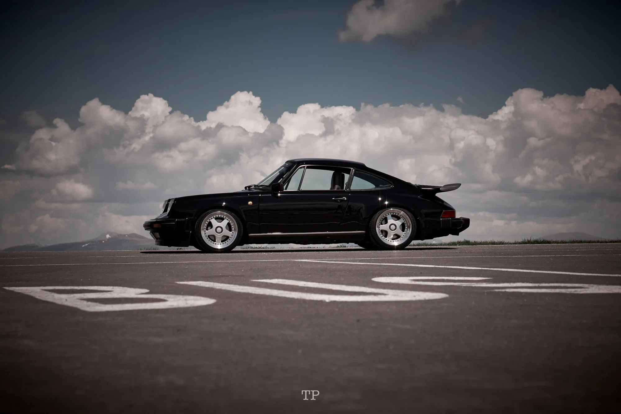 OZ Racing Futura on Porsche 911 964