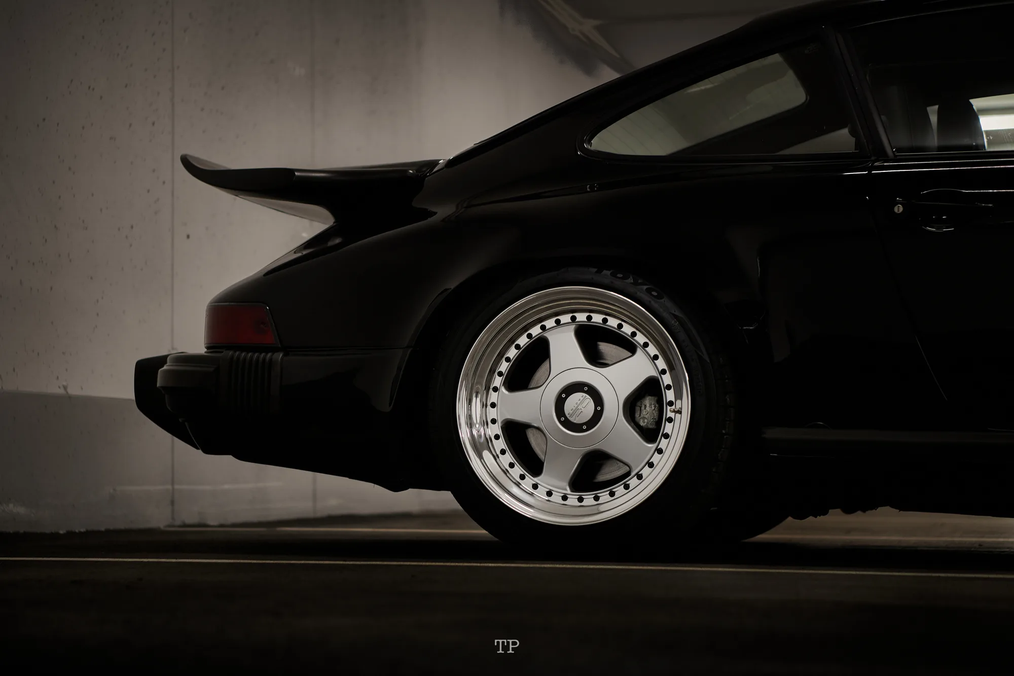 OZ Racing Futura on Porsche 911 964, photo 2