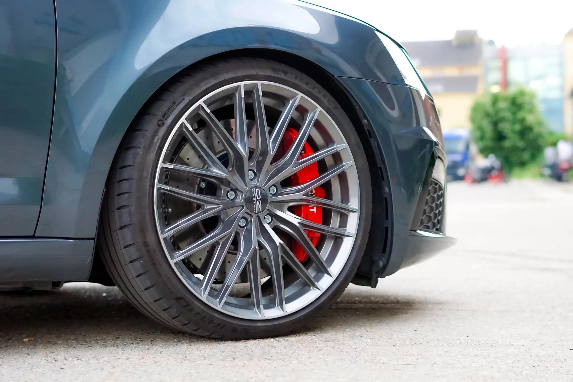 OZ Racing GranTurismo HLT on Skoda Octavia 3rd gen (5E), photo 2