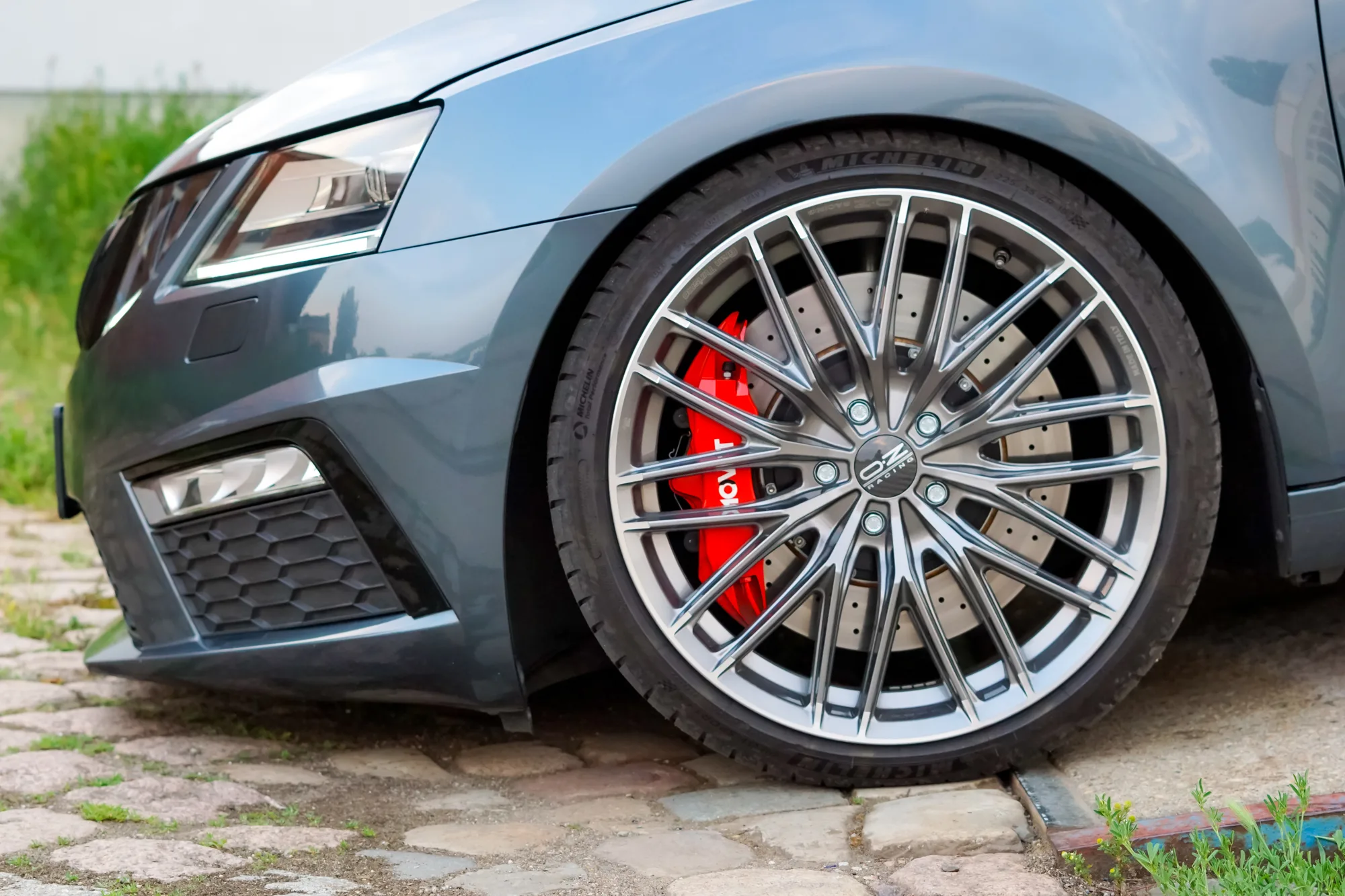 OZ Racing GranTurismo HLT on Skoda Octavia 3rd gen (5E), photo 11