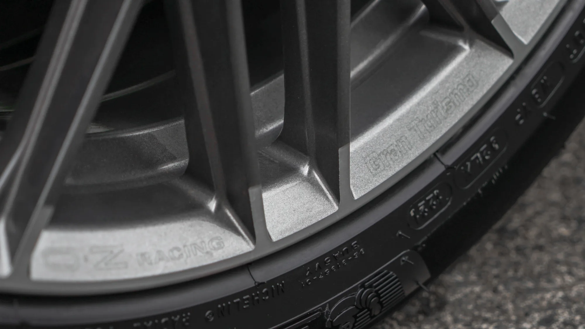 OZ Racing GranTurismo HLT on Peugeot 3008 2nd gen (P84), photo 3