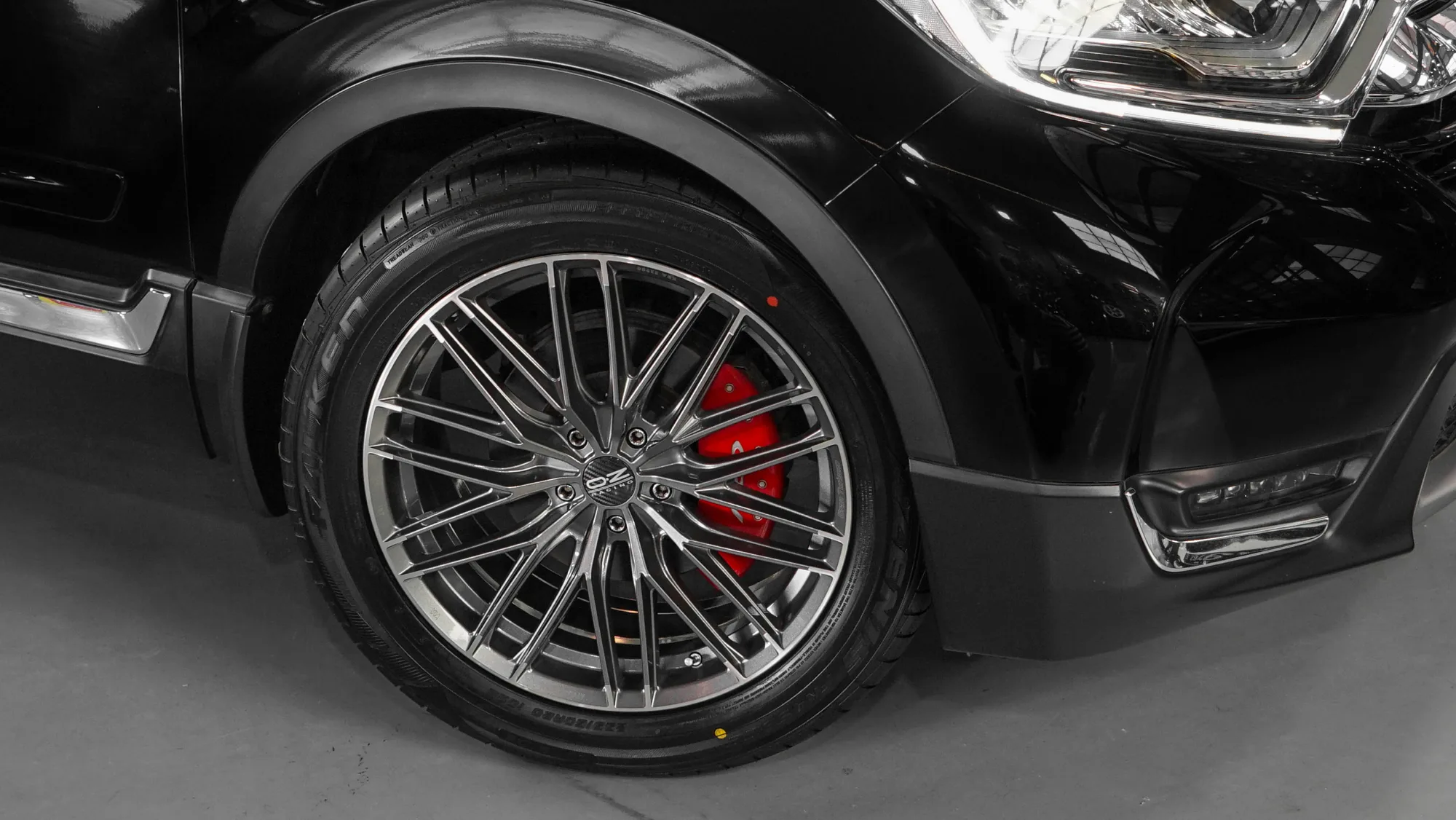 OZ Racing GranTurismo HLT on Honda CR-V 5th gen (RW/RT), photo 2
