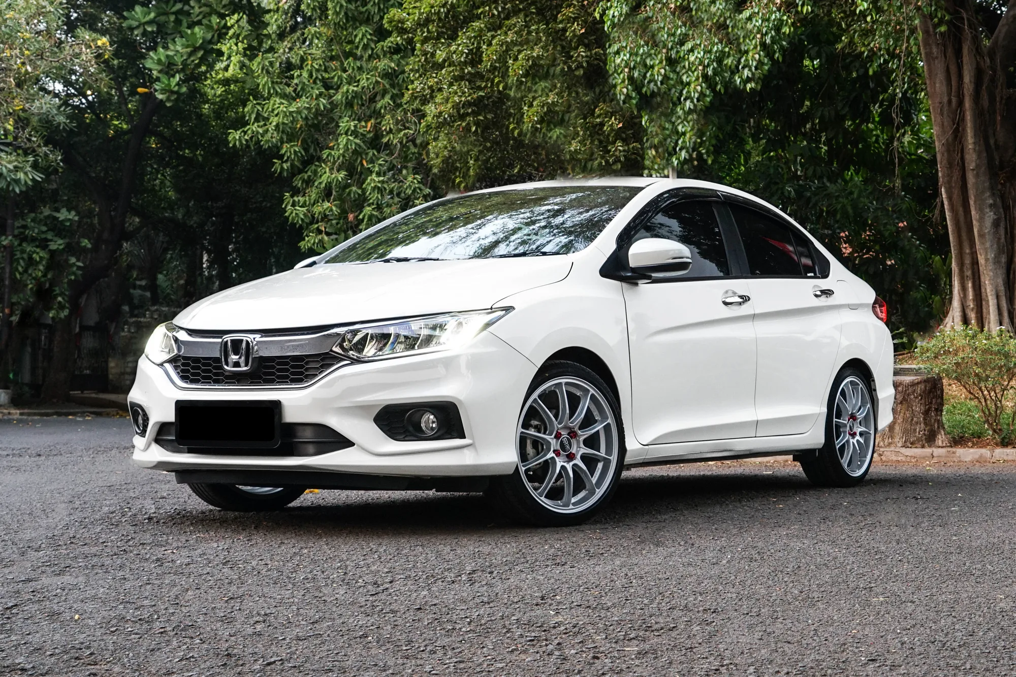 OZ Racing HyperGT HLT on Honda City 6th gen (GM6)