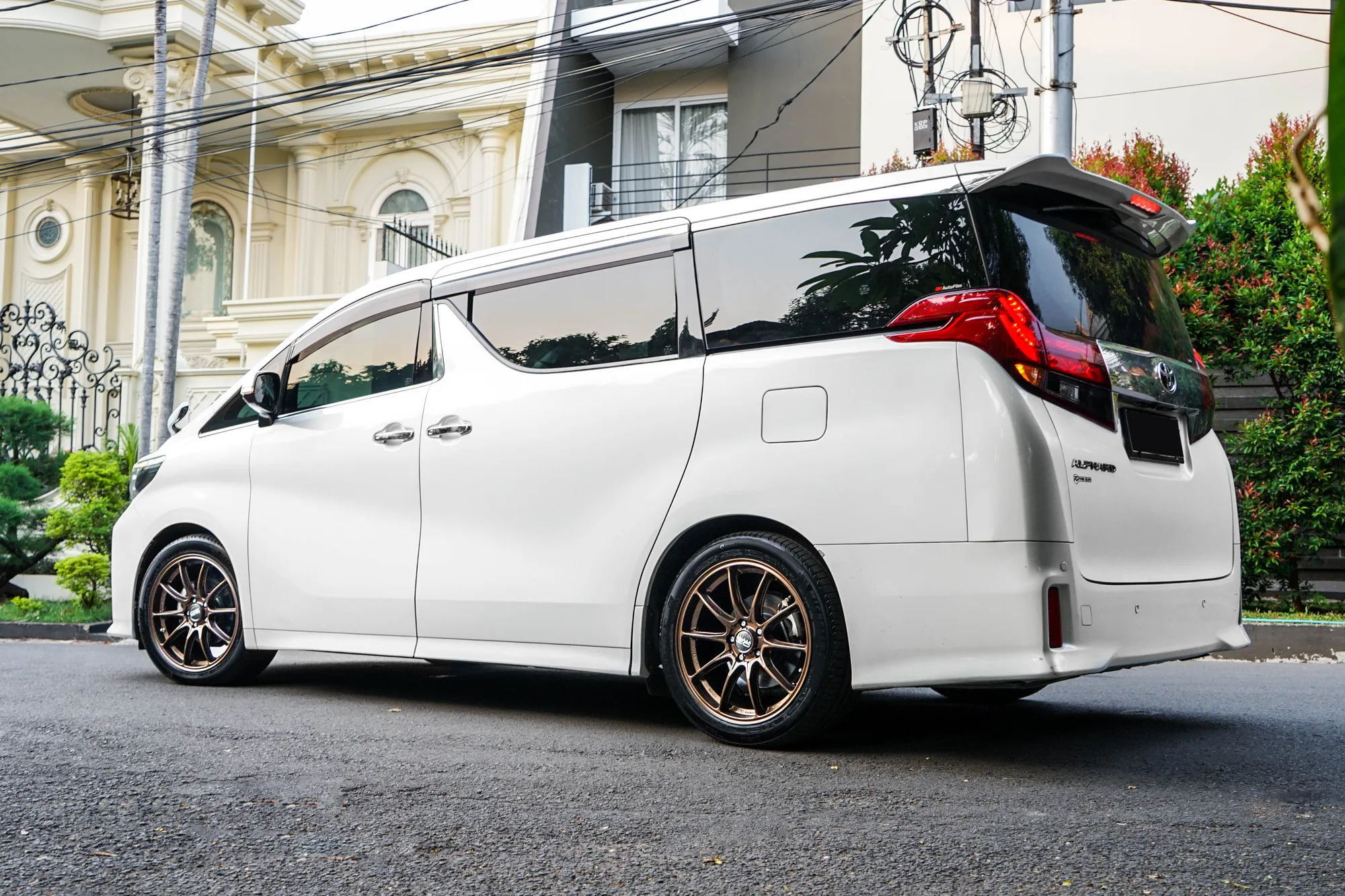 OZ Racing HyperGT HLT on Toyota Alphard AH30.1, photo 10
