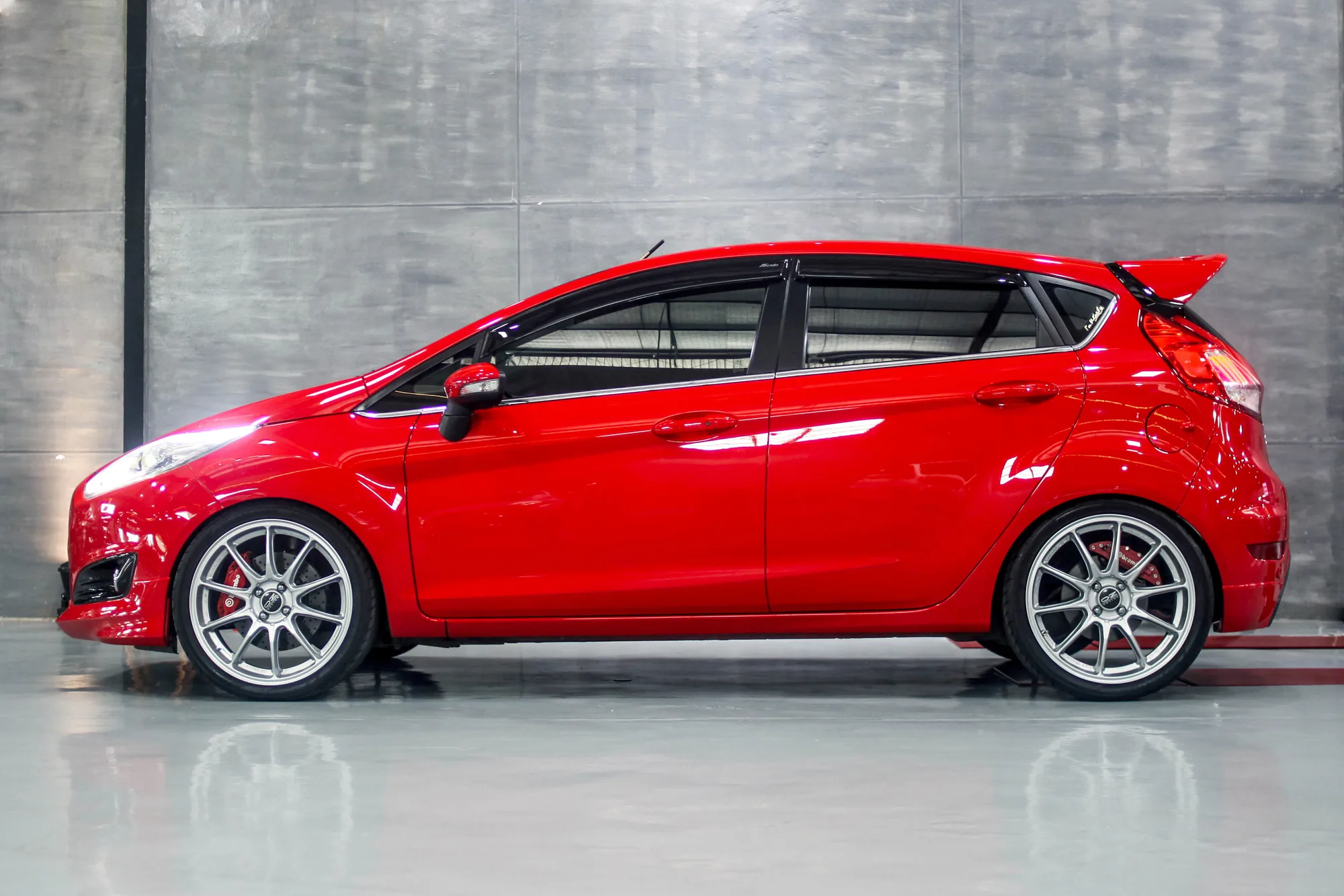 OZ Racing HyperGT HLT on Ford Fiesta Mk7.1, photo 11