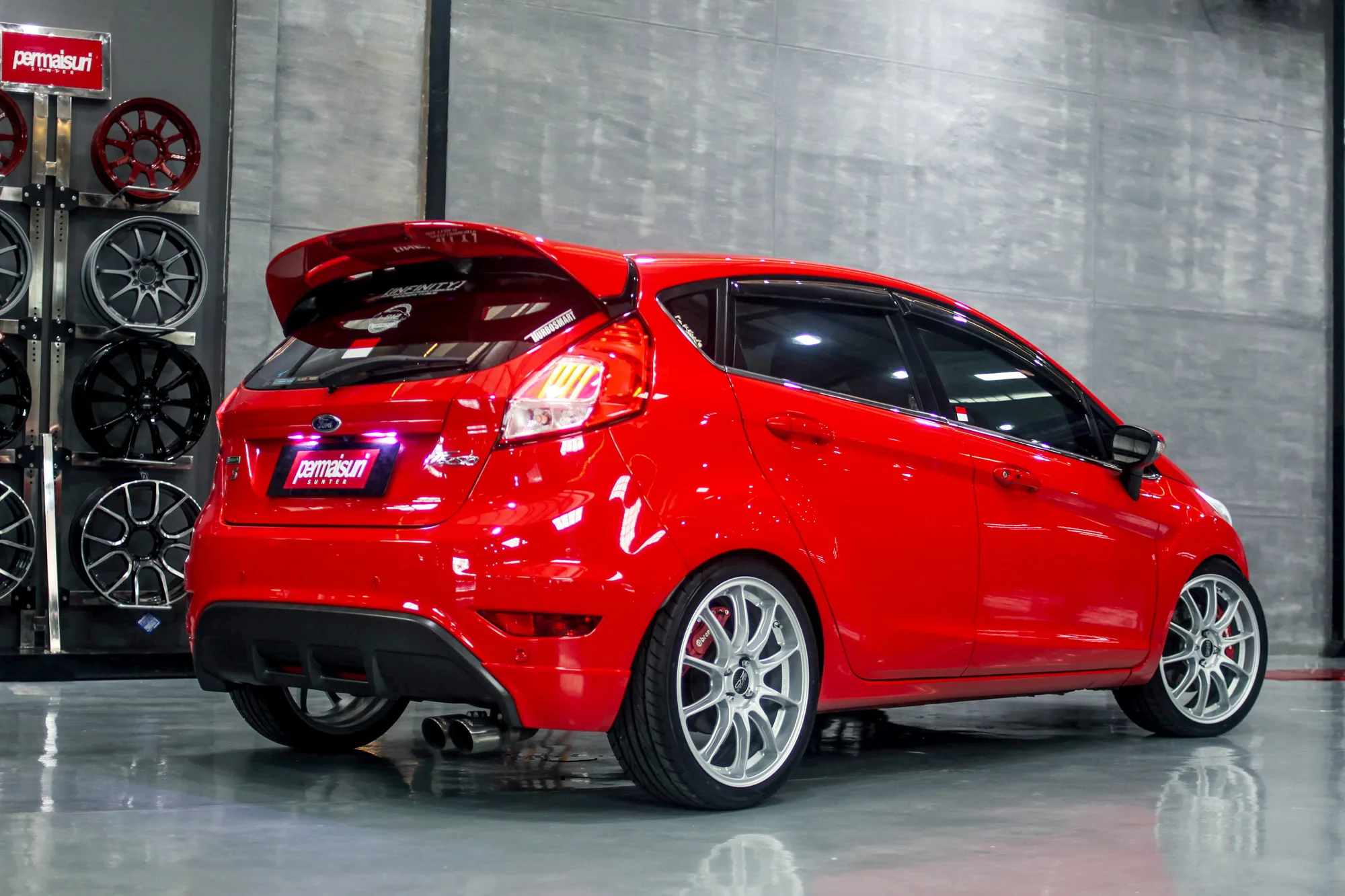 OZ Racing HyperGT HLT on Ford Fiesta Mk7.1, photo 2