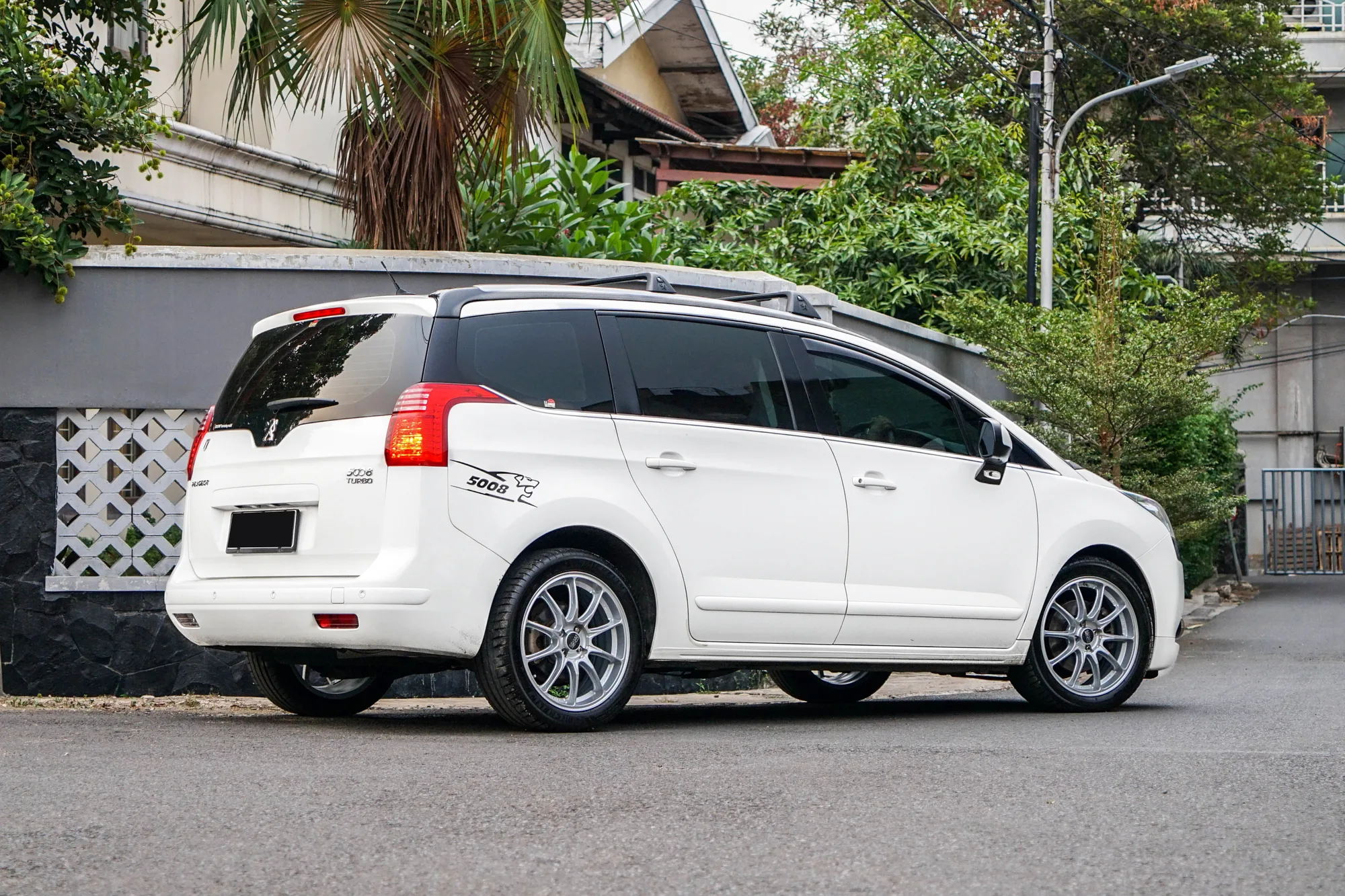 OZ Racing HyperGT HLT on Peugeot 5008 1st gen (T87), photo 3
