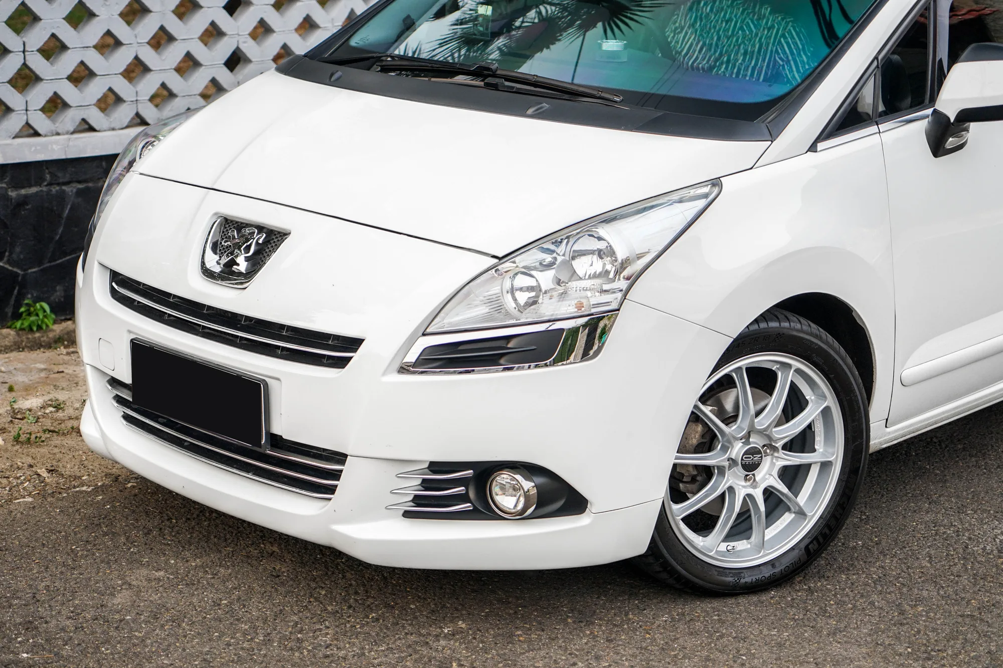 OZ Racing HyperGT HLT on Peugeot 5008 1st gen (T87), photo 12