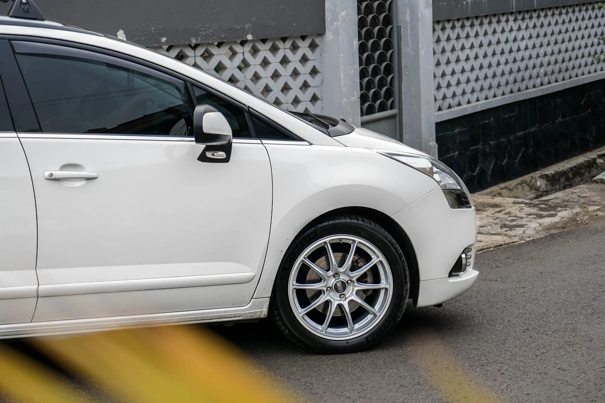 OZ Racing HyperGT HLT on Peugeot 5008 1st gen (T87), photo 4