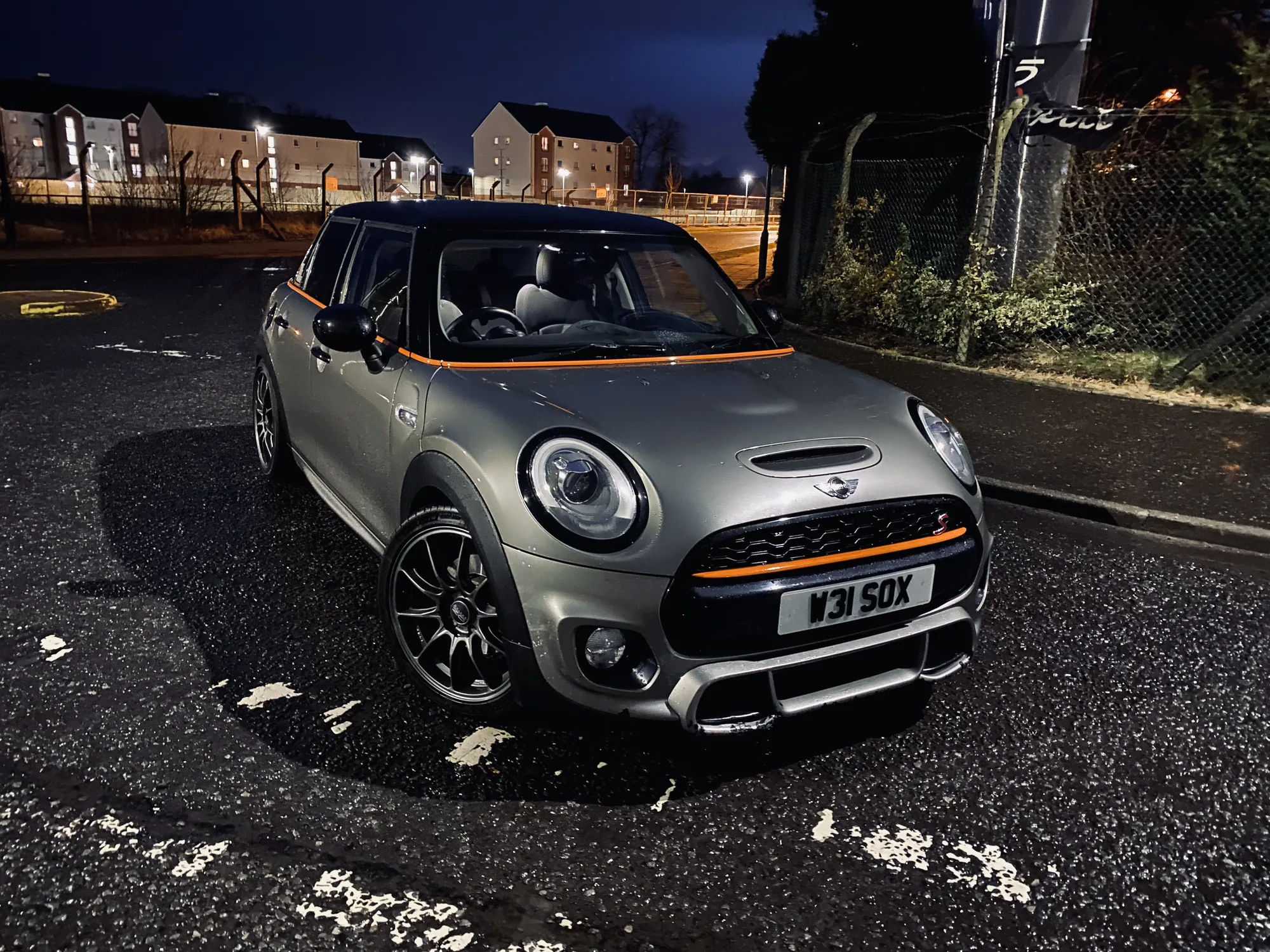 OZ Racing HyperGT HLT on Mini Cooper F56 (2014-2023)