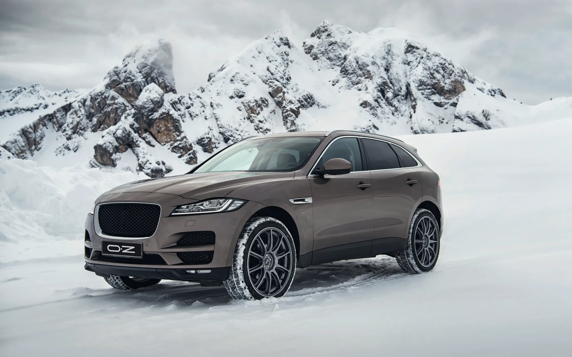 OZ Racing HyperXT HLT on Jaguar F-PACE X761.1