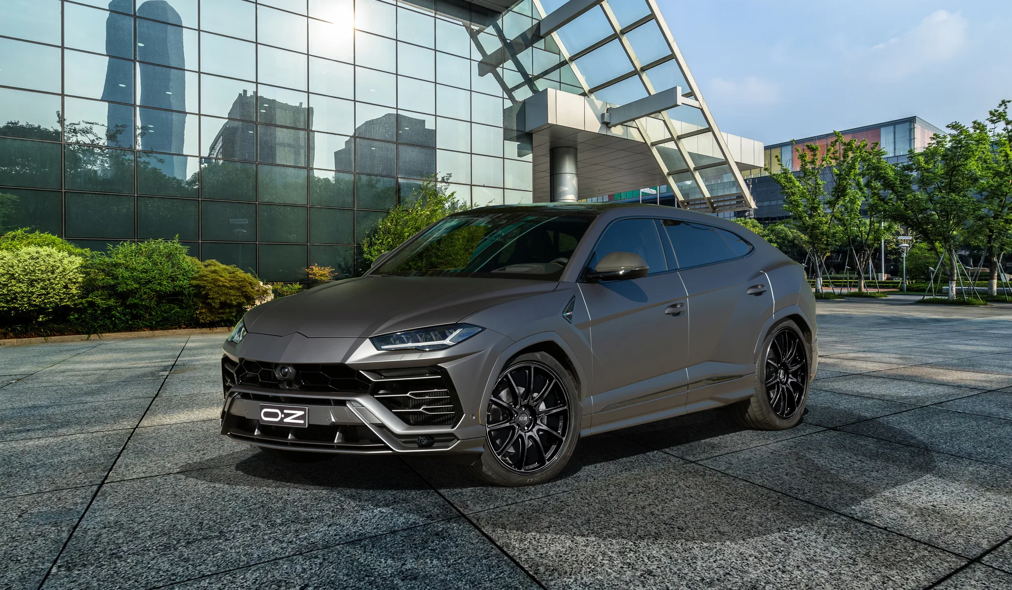 OZ Racing HyperXT HLT on Lamborghini Urus (2018), photo 2