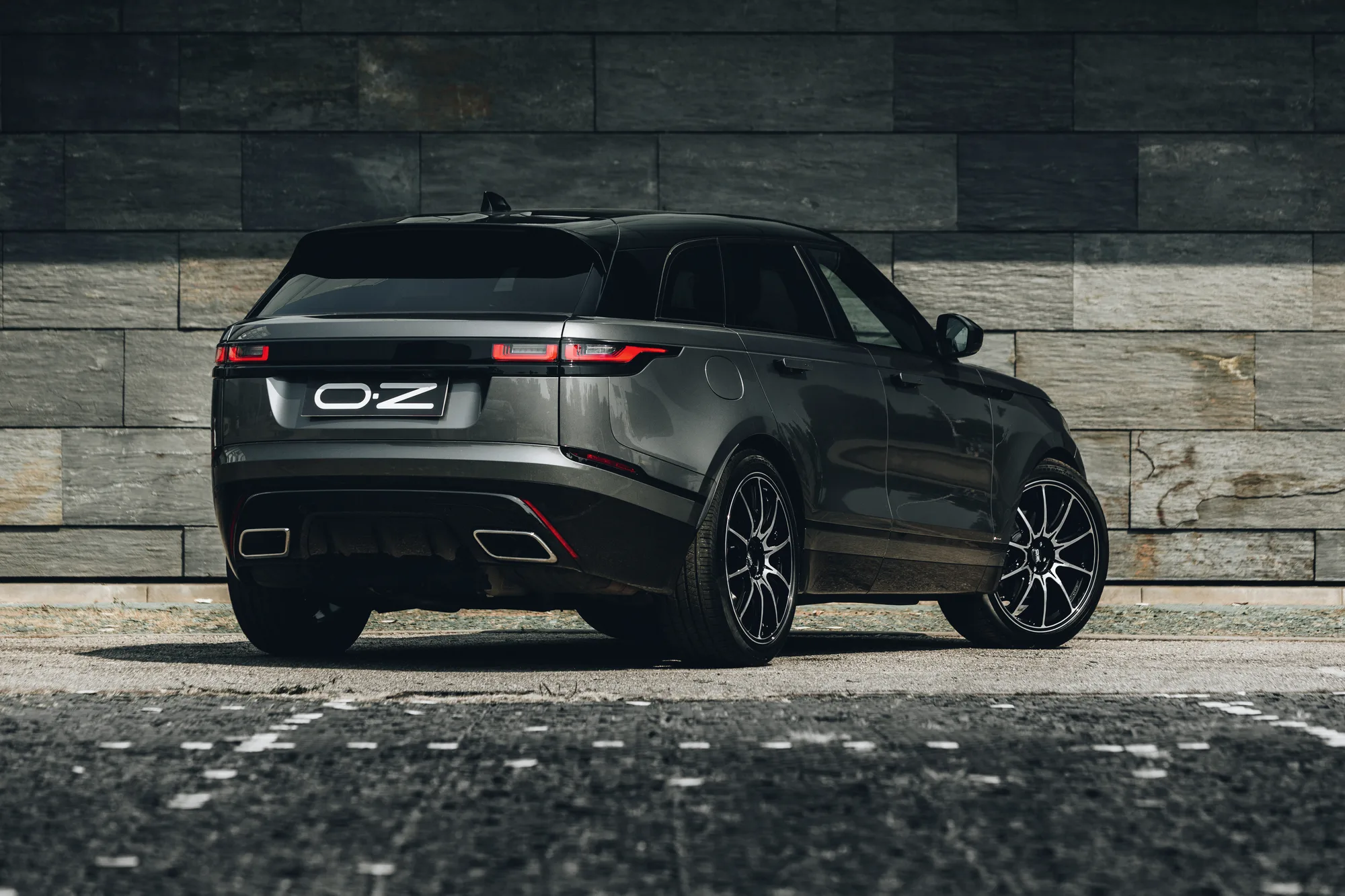 OZ Racing HyperXT HLT on Land Rover Range Rover Velar L560.1