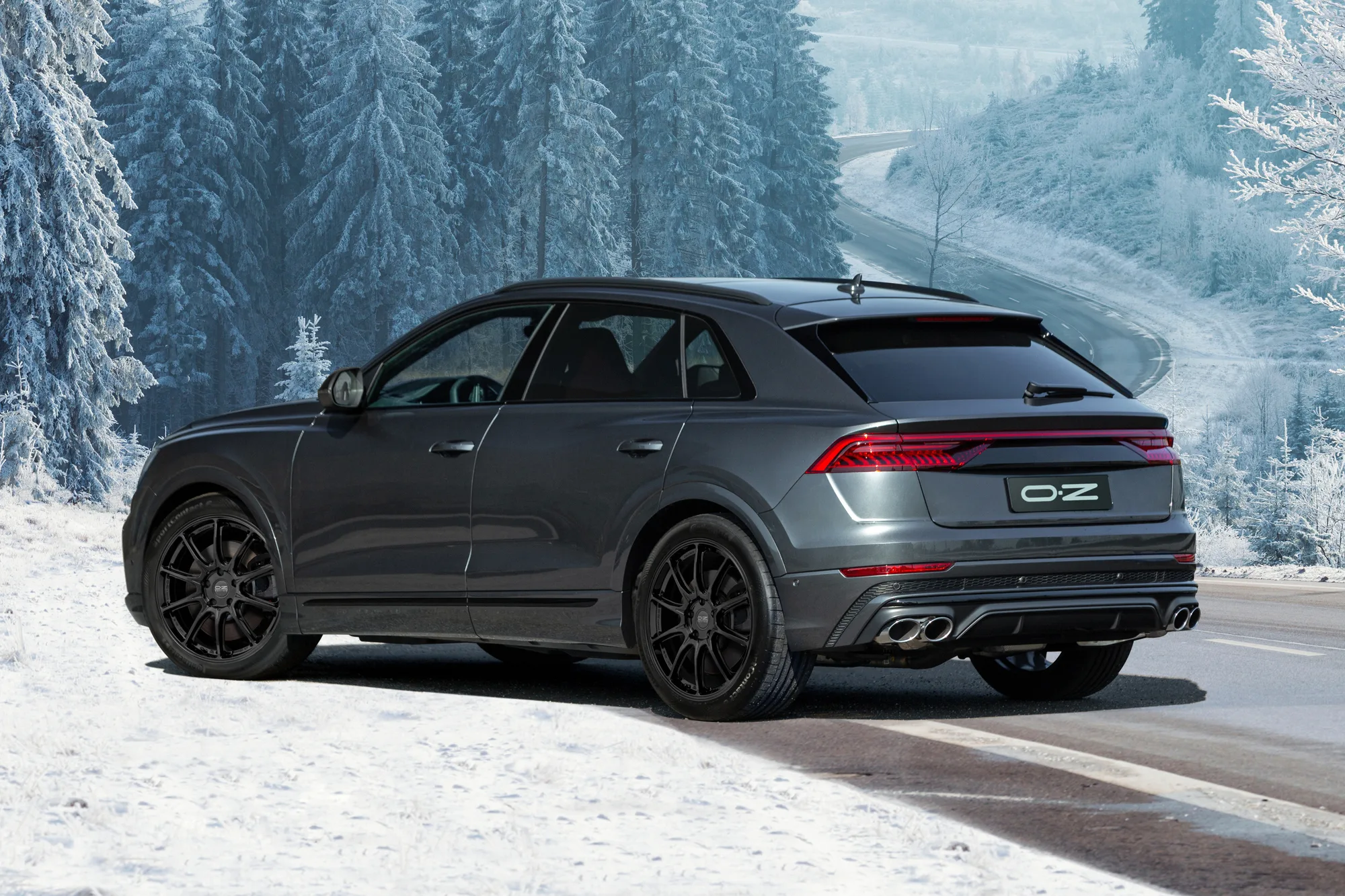 OZ Racing HyperXT HLT on Audi SQ8 4M.1