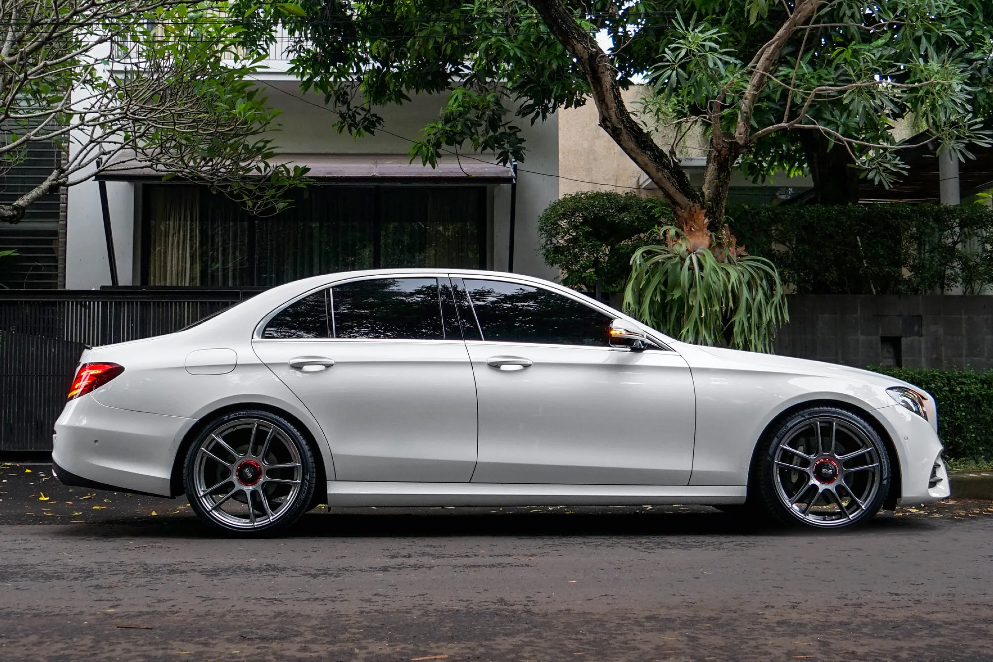 OZ Racing Indy HLT CL on Mercedes-Benz E-Class W213.1, photo 6