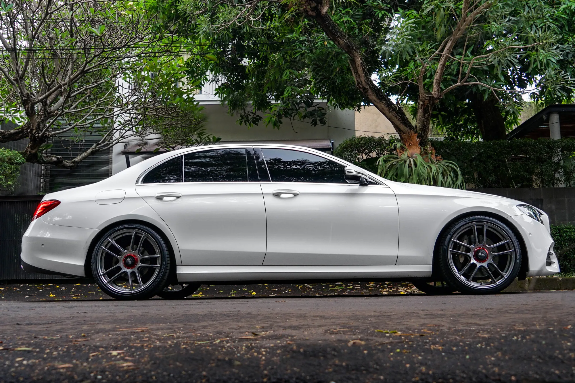 OZ Racing Indy HLT on Mercedes-Benz E-Class W213.1, photo 9