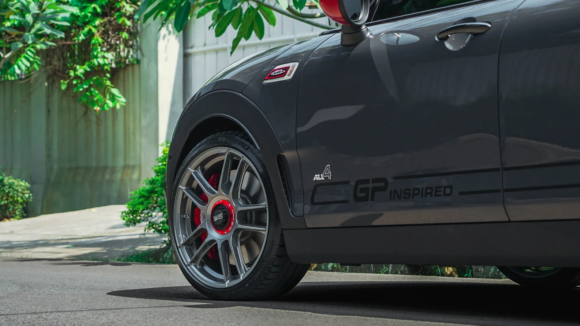 OZ Racing Indy HLT on Mini Clubman F54 (2015-2024), photo 2