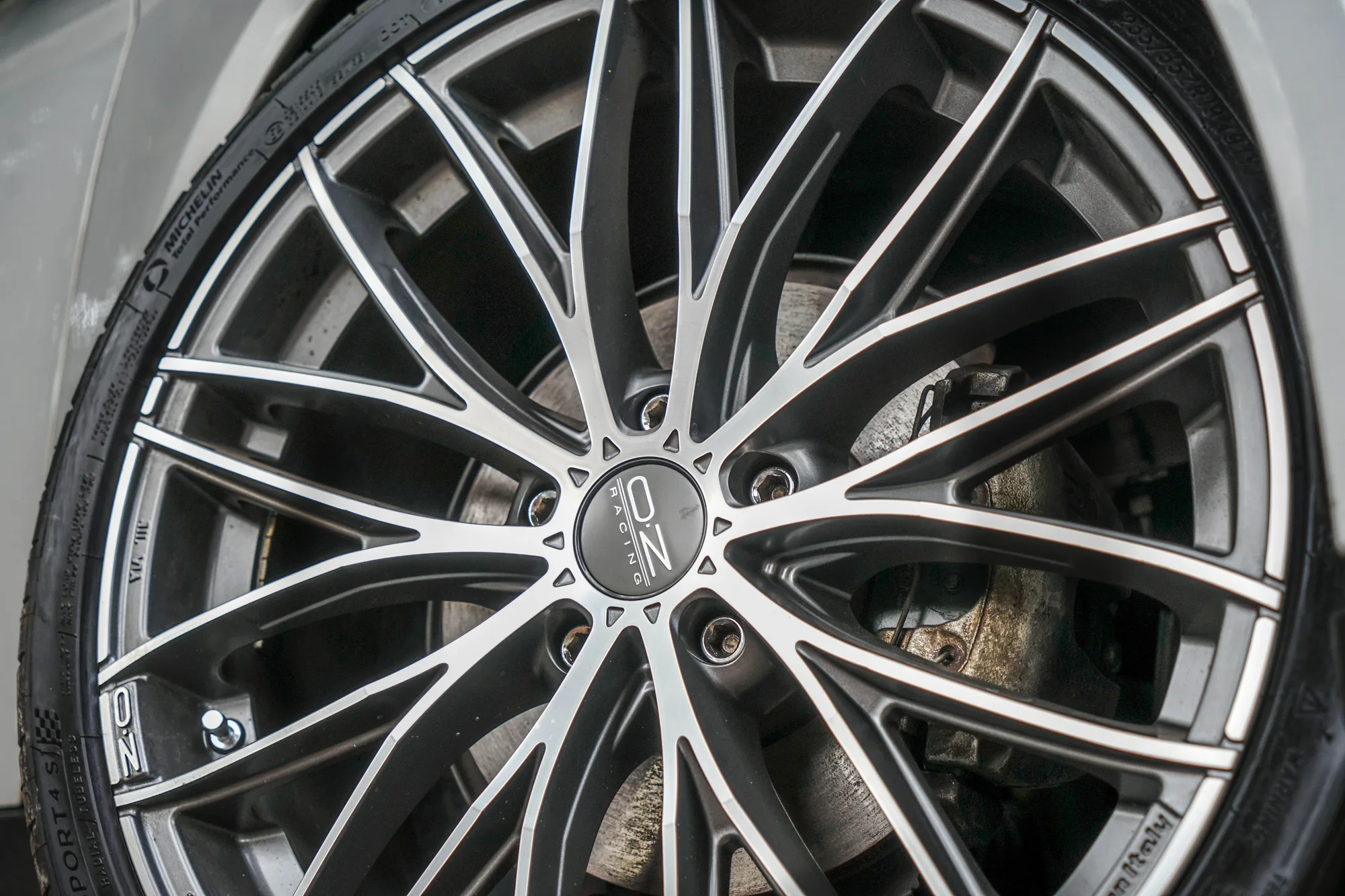 OZ Racing Italia 150 5H on Ford Focus Mk3 (2011-2018), photo 2