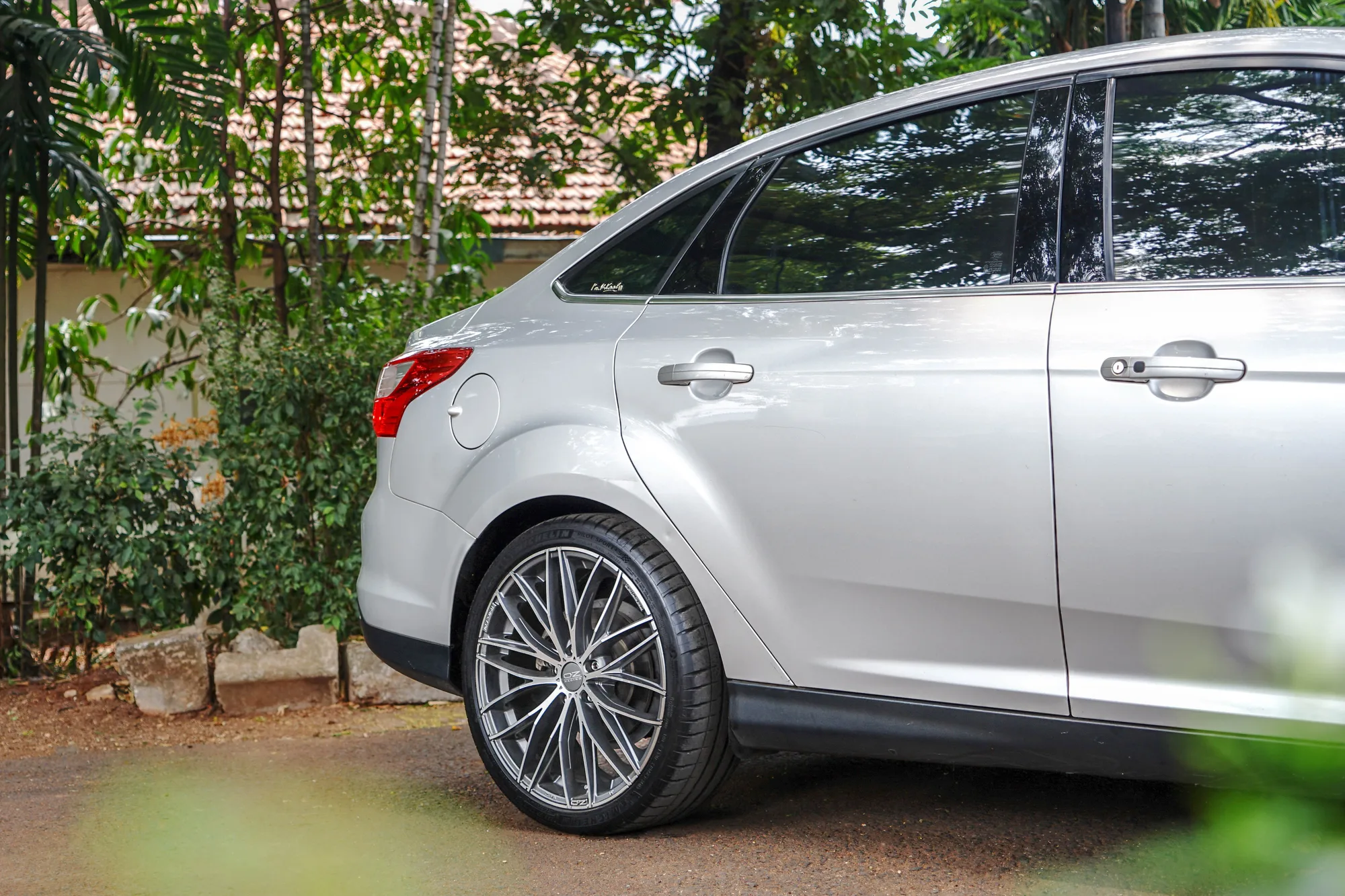 OZ Racing Italia 150 5H on Ford Focus Mk3 (2011-2018), photo 6