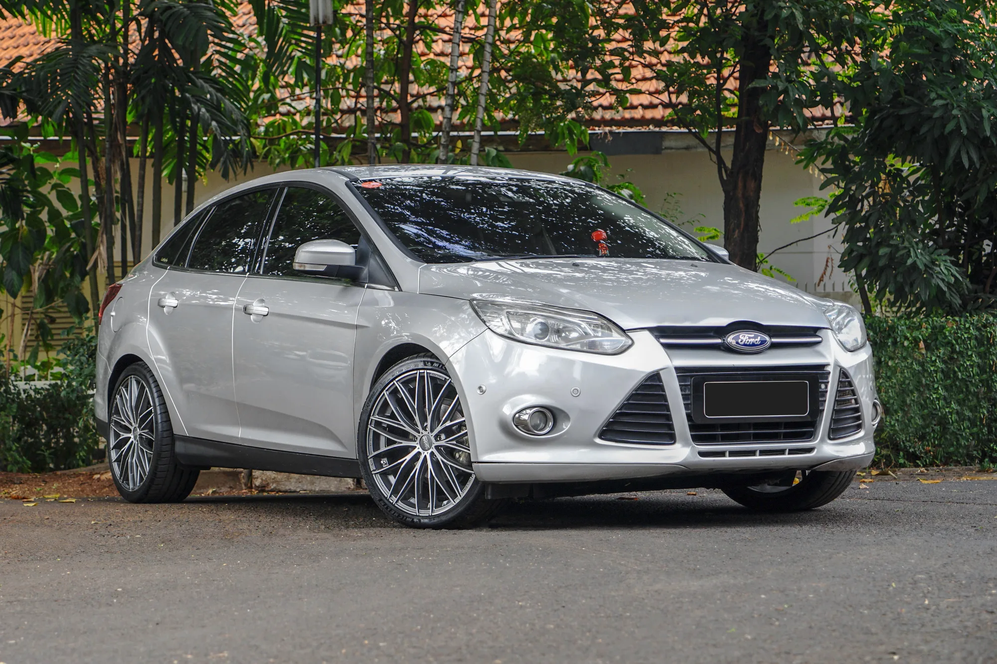 OZ Racing Italia 150 5H on Ford Focus Mk3 (2011-2018), photo 9